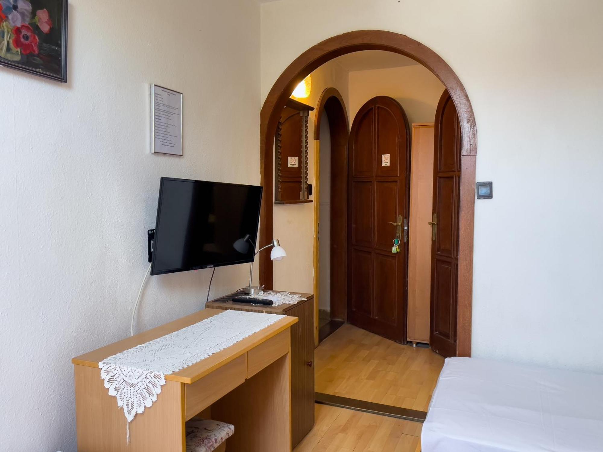 Pestujhely Panzio-Etterem Hotell Budapest Exteriör bild